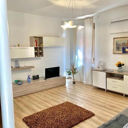 Ca' Braga Biennale Apartment เวนิส ภายนอก รูปภาพ