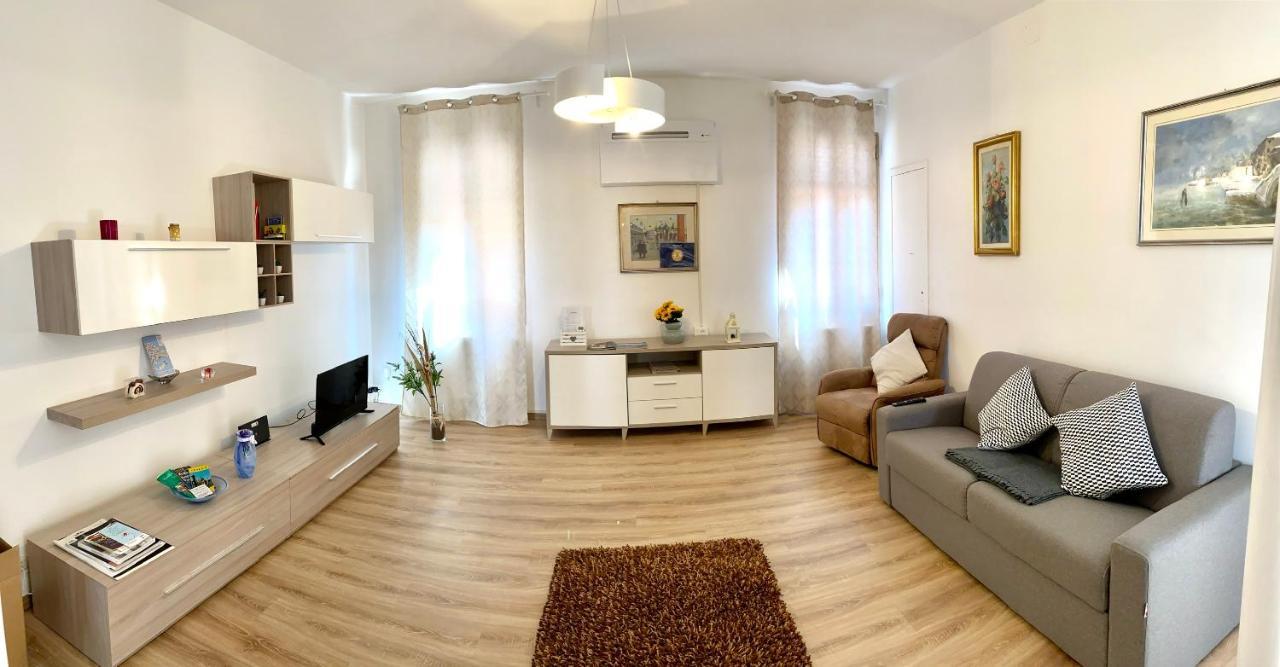 Ca' Braga Biennale Apartment เวนิส ภายนอก รูปภาพ